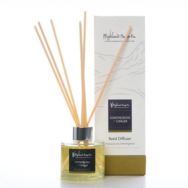 Lemongrass & Ginger geurstokjes 120 ml van The Highland Soap Company