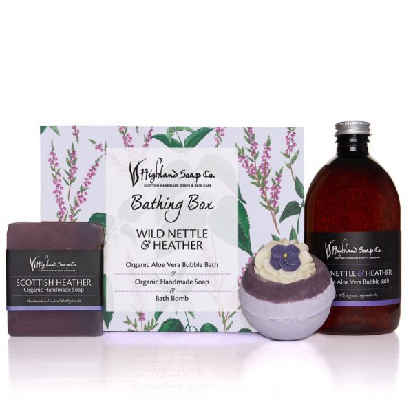 Wild Nettle & Heather Luxe Badset met biologische zeep, badschuim en badbom