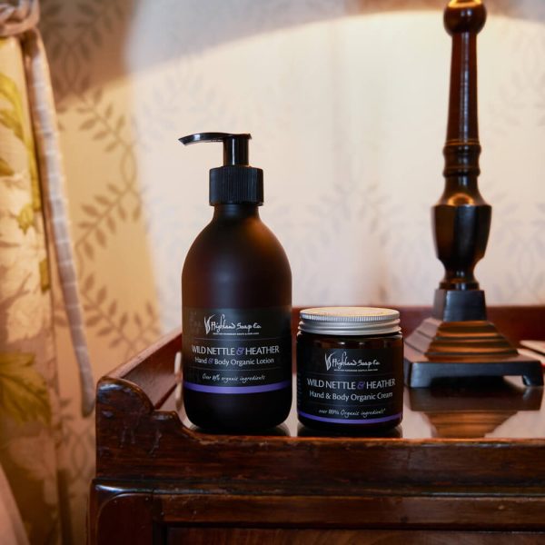 Wild Nettle & Heather hand- en bodylotion en bodycrème van The Highland Soap Company