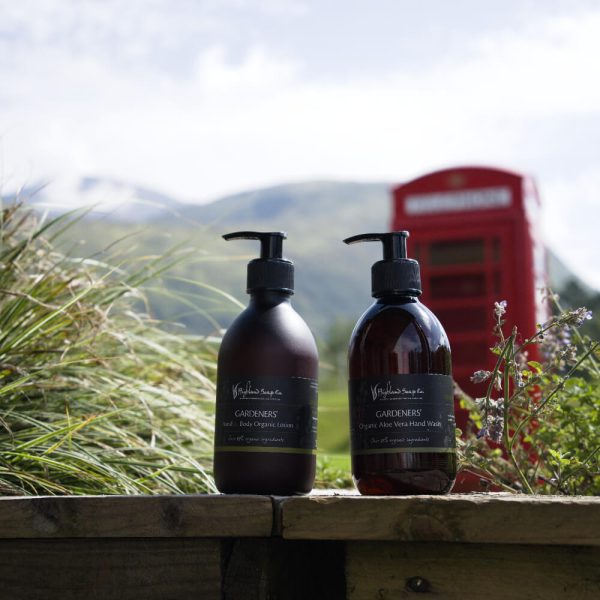 natuurlijke handzeep en body lotion Highland Soap Company gardeners – biologische verzorging in natuur landschap