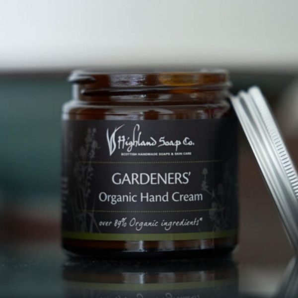 natuurlijke handcrème Highland Soap Company gardeners – biologische handcrème pot met open deksel