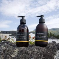 Whisky-Honey-hand-en-body-lotion-destilleerderij whisky honey hand body lotion bij destilleerderij highland soap company