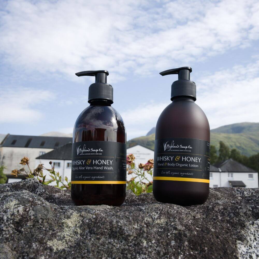 Whisky-Honey-hand-en-body-lotion-destilleerderij whisky honey hand body lotion bij destilleerderij highland soap company