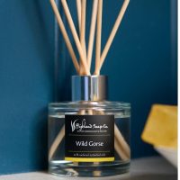 Wild-Gorse-diffuser-dichtbij wild gorse geurstokjes dichtbij highland soap company