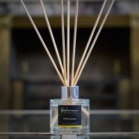 Wild-Gorse-diffuser-sfeer wild gorse geurstokjes sfeer highland soap company
