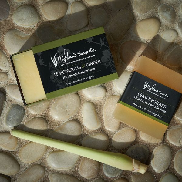 dsythj lemongrass ginger glycerine zeep ambachtelijke zeep op keien the highland soap company