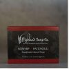 rose-patchouli-handmade-soap-indebadkamer-2 rose patchouli ambachtelijke zeep 190g handgemaakt the highland soap company