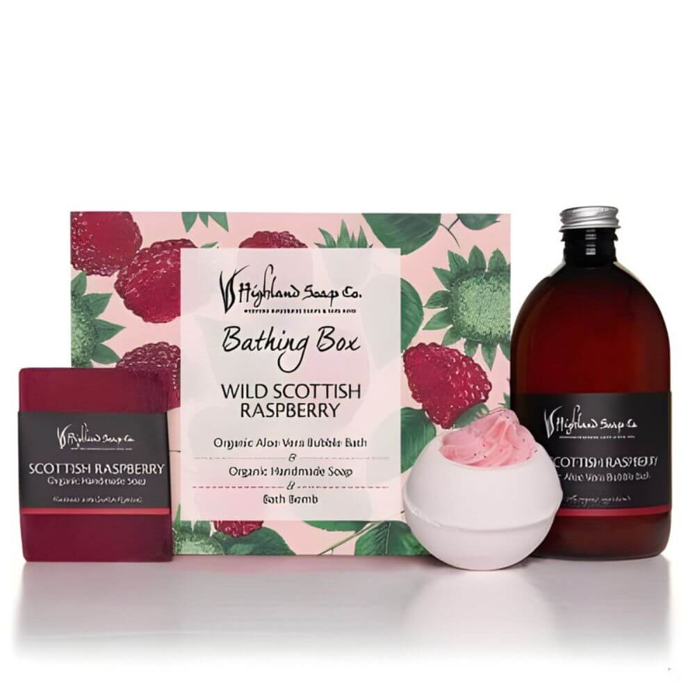 wild-scottish-raspberry-bathing-box Wild Scottish Raspberry Bad Cadeau Box - badschuim zeep en badbal