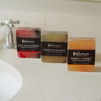 3-soorten-organic-soap Voordeelset 3 Glycerinezepen - The Highland Soap Company - 3 x 150 g