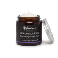 Highland Lavender Hand & Body Cream 120 ml, open pot met deksel – wit Highland Lavender Hand & Body Cream 120 ml, open pot met deksel, van The Highland Soap Company op een witte achtergrond