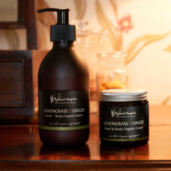 Lemongrass & Ginger hand & body lotion en crème van The Highland Soap Company