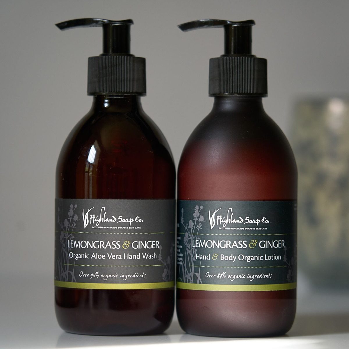 Lemongrass & Ginger handzeep en hand en body lotion in de badkamer