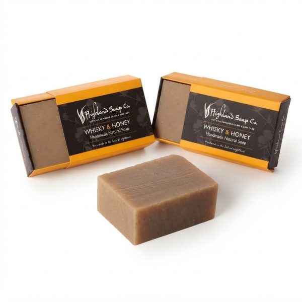 Twee Whisky & Honey ambachtelijke zepen in doosje en een losse zeep van The Highland Soap Company, voordeelset 2 x 190 g