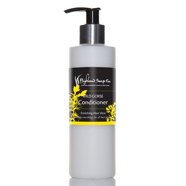 Wild Gorse conditioner 250 ml – wit Wild Gorse conditioner 250 ml van The Highland Soap Company op een witte achtergrond