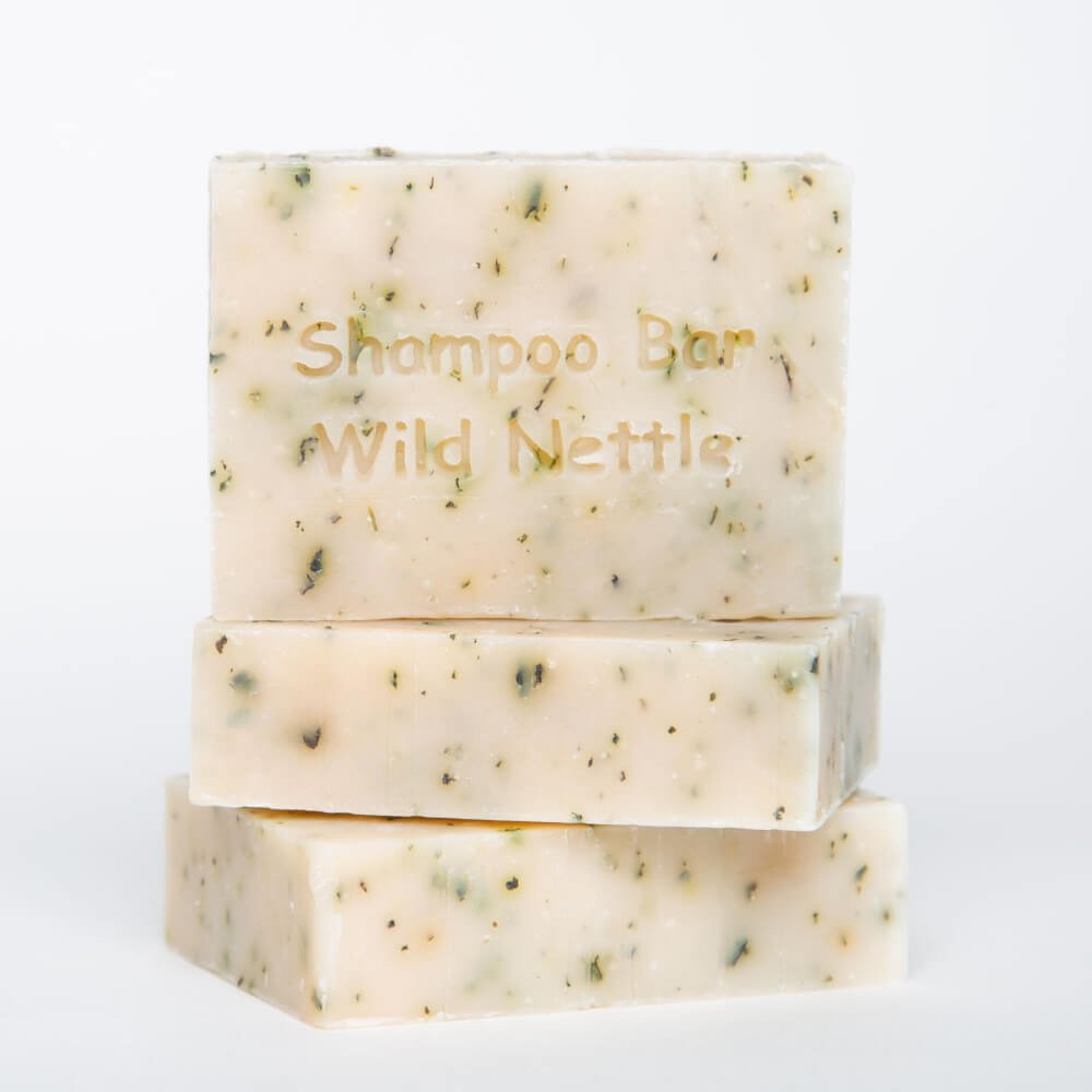 Drie Wild Nettle Shampoo Bars van The Highland Soap Company op elkaar Drie Wild Nettle Shampoo Bars van The Highland Soap Company op elkaar